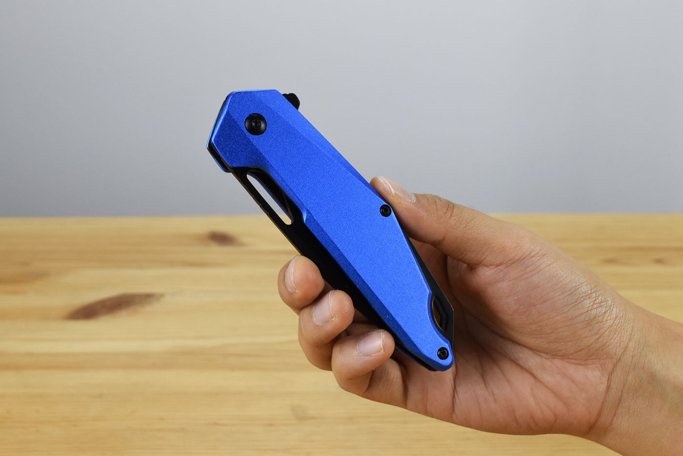 MTech A2038BL Linerlock Assisted Folding Blade (Blue Anodized Aluminum Handle)