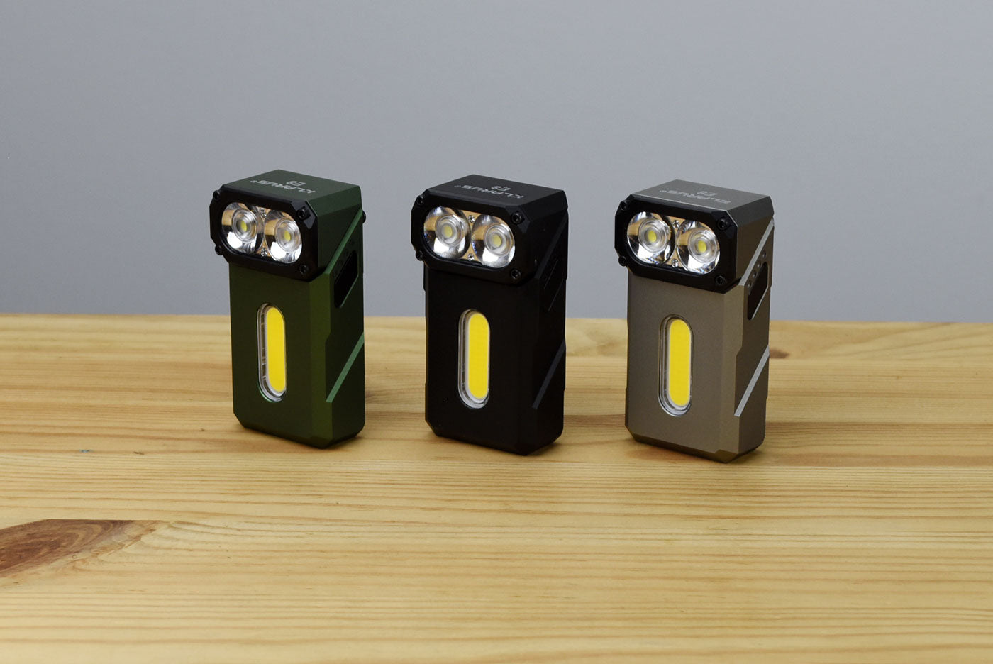 Klarus E8 Triple-Light EDC Flashlight (1000 Lumens) (3 Versions)