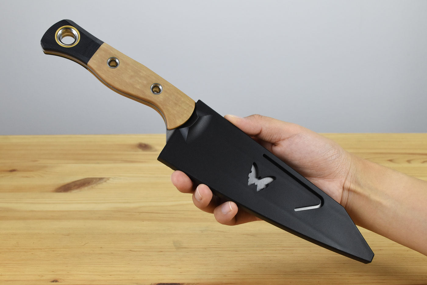 Benchmade 4070-02 Wildcoast Fixed Blade (Maple Valley Richlite G10 with Black Bolster)