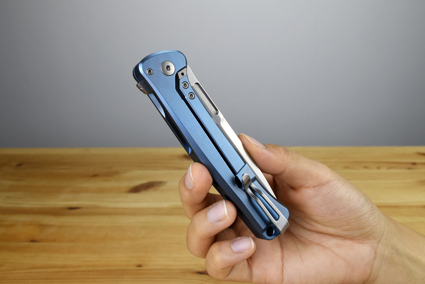 LionSteel Skinny (Blue Titanium Handle)