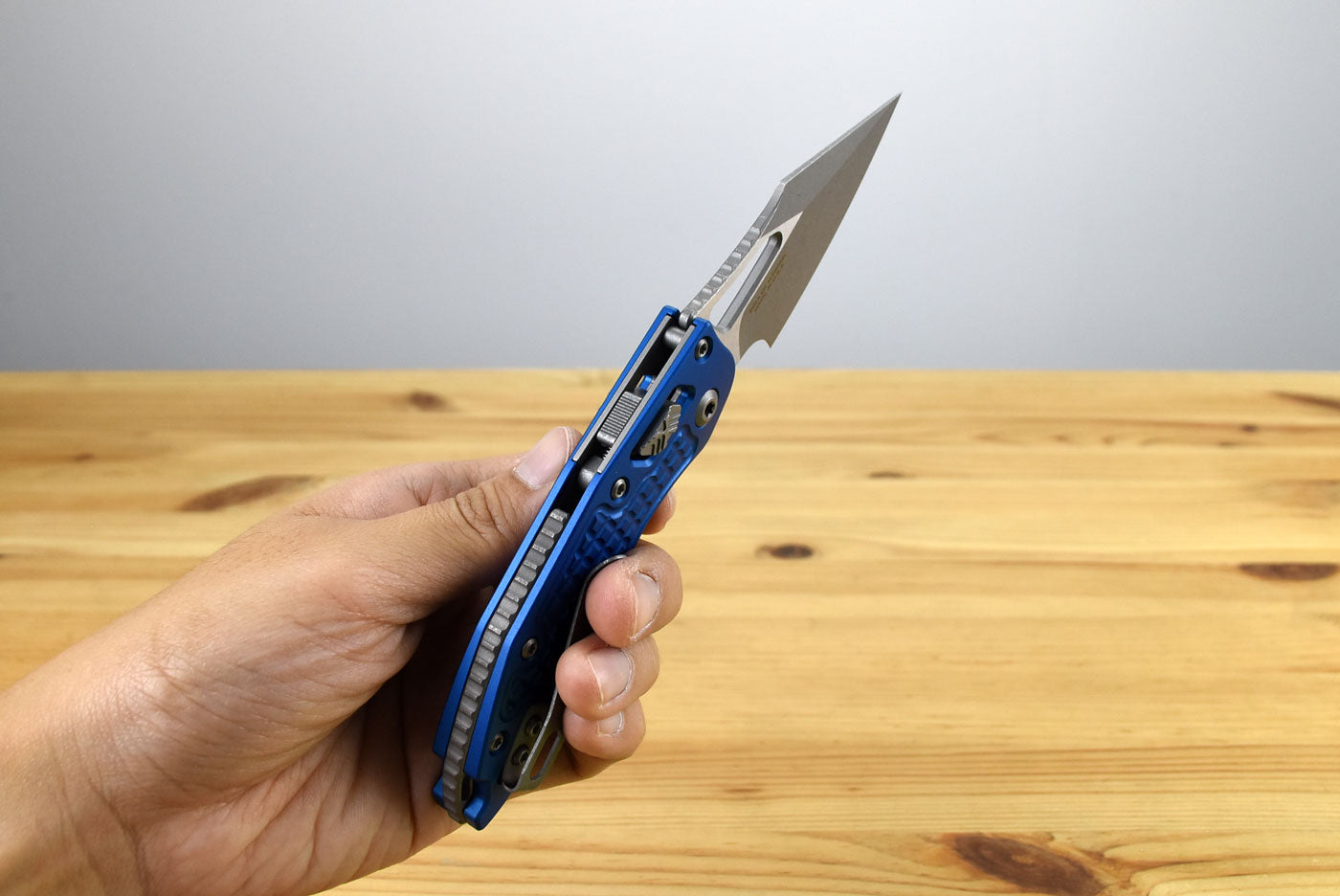 Microtech M-Stitch Ram-Lok S/E Apocalyptic Folding Knife (2 Versions)