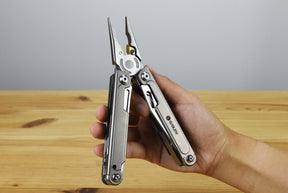 Bibury Plier Multitool V2 Titanium (19-in-1)