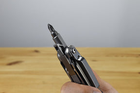 Bibury Plier Multitool V2 Titanium (19-in-1)