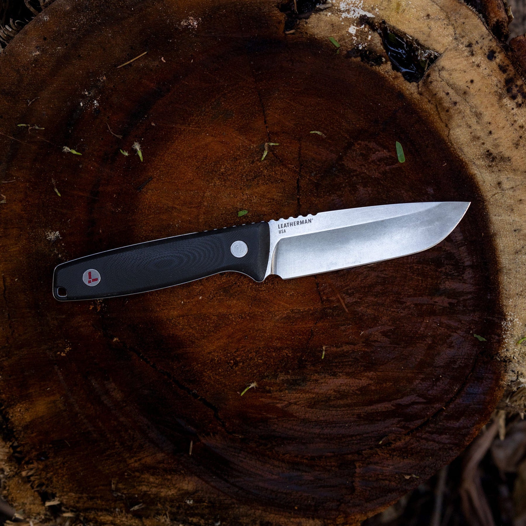 Leatherman Trac Jet Black close up