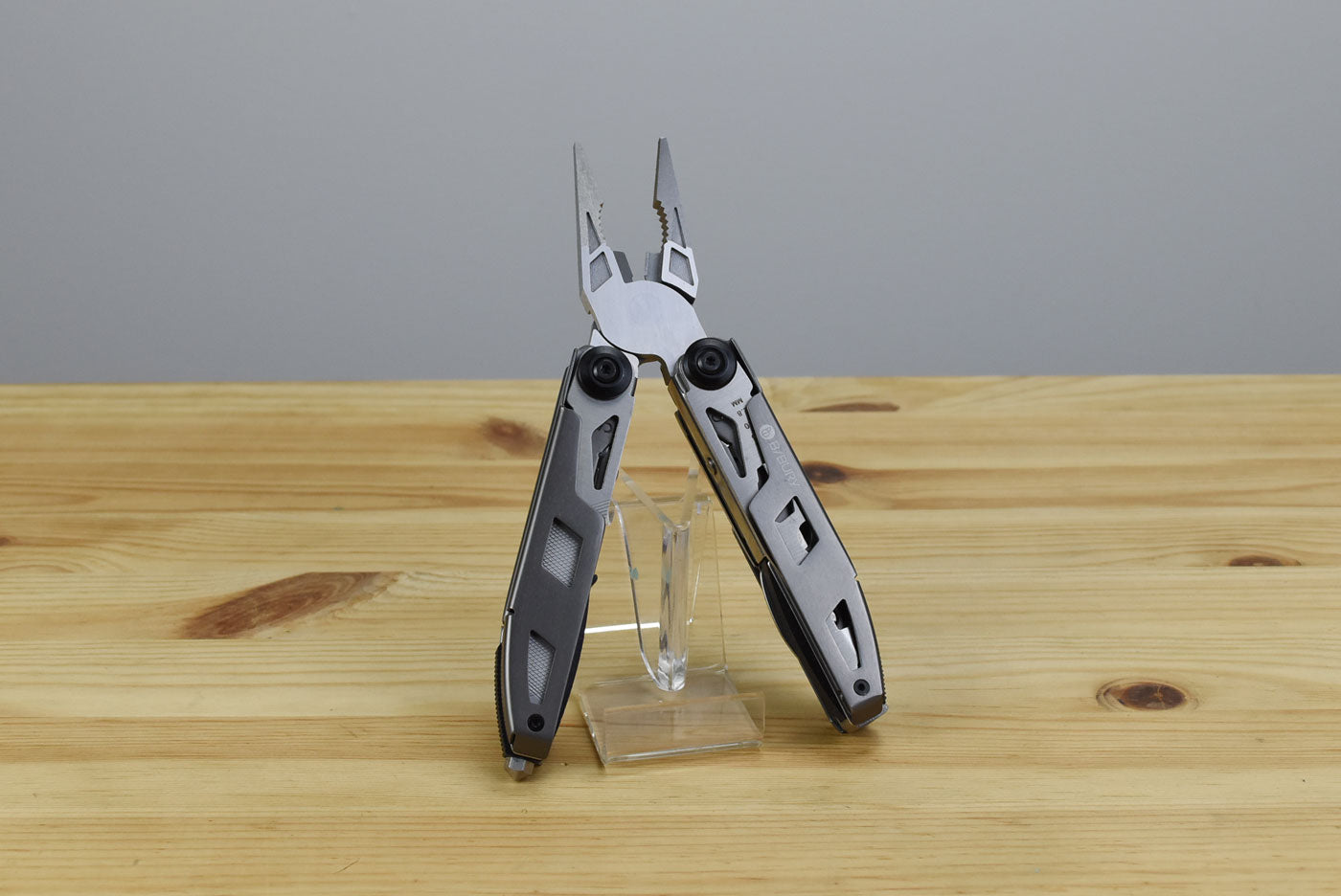 Bibury Plier Multitool (18-in-1) Titanium Finish