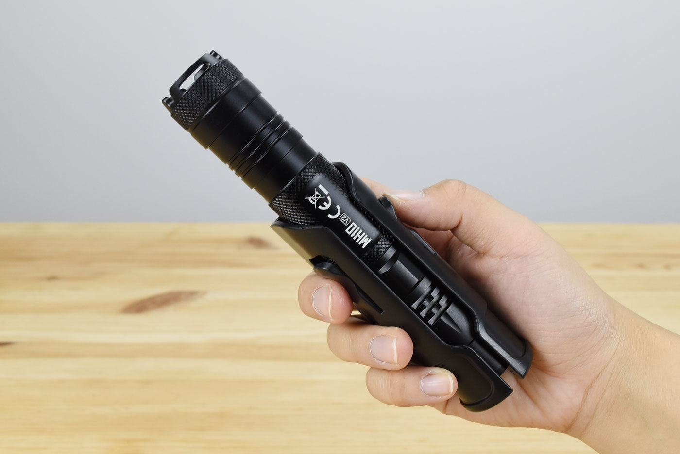 Nitecore MH10 V2 Rechargeable LED Flashlight (1200 Lumens)