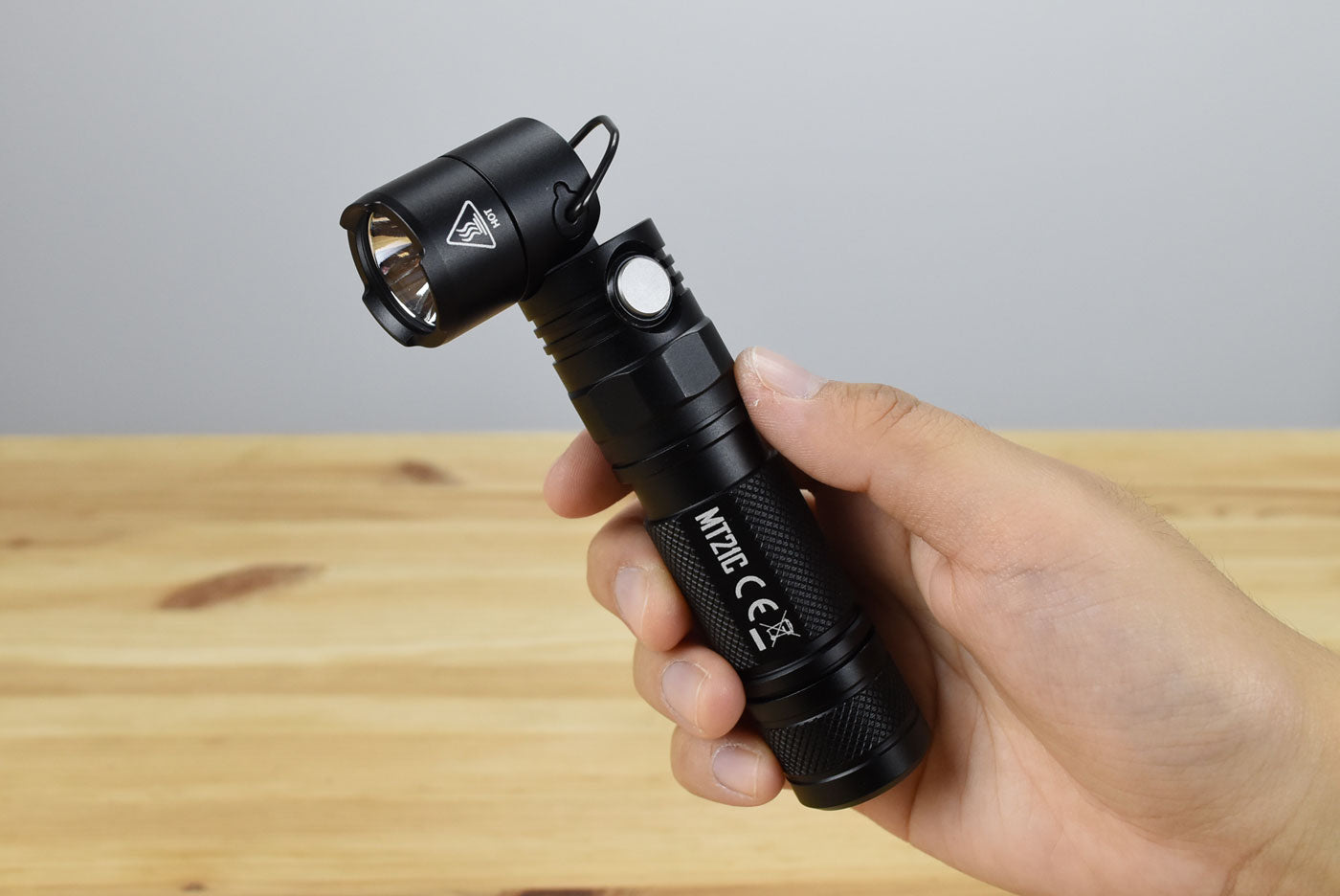 Nitecore MT21C LED Flashlight (1000 Lumens)