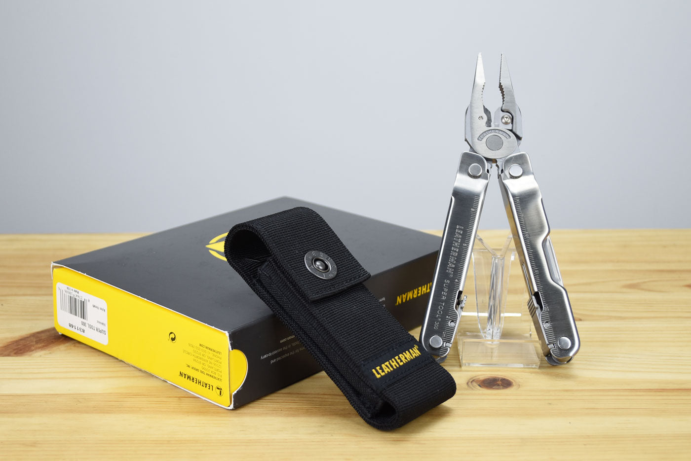 Leatherman Super Tool 300 Multitool (2 Versions)