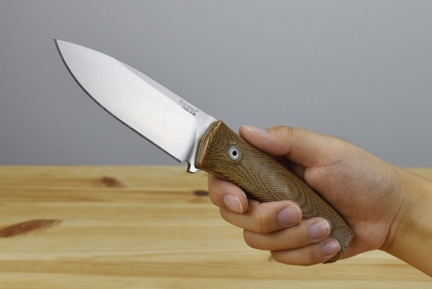 LionSteel M4 (Natural Canvas Waterproof Handle)