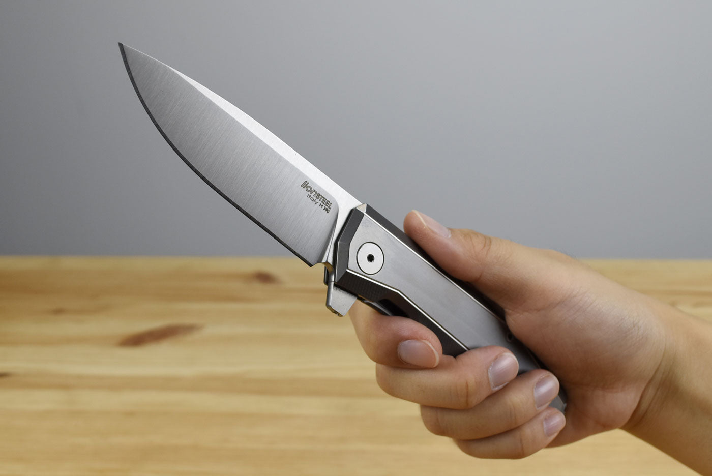 LionSteel Myto (Grey Titanium Handle)