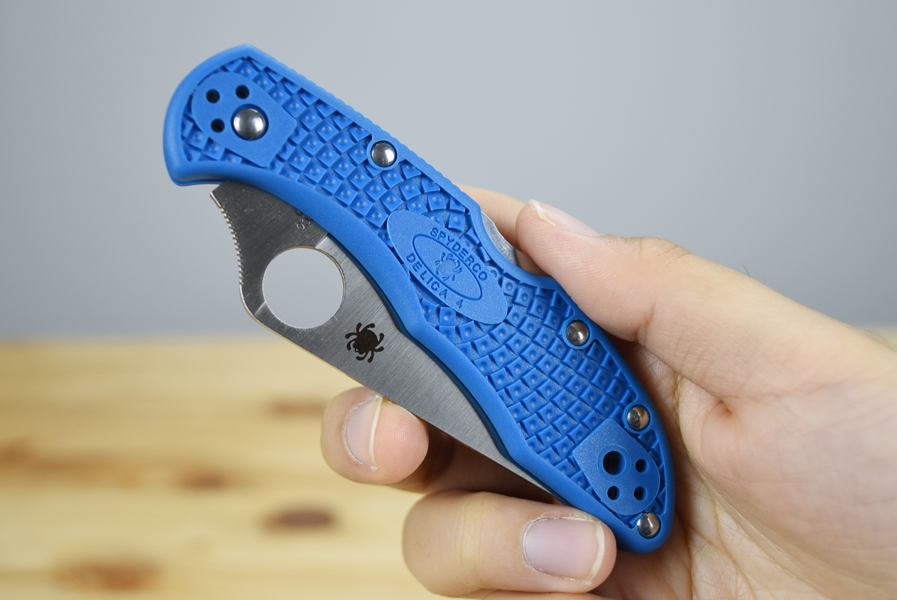 Spyderco C11FPBL Delica 4 FRN (Blue)