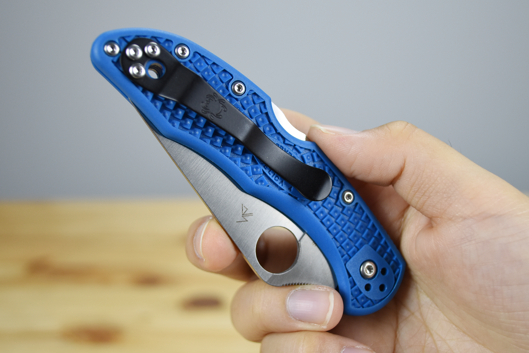 Spyderco C11FPBL Delica 4 FRN (Blue)