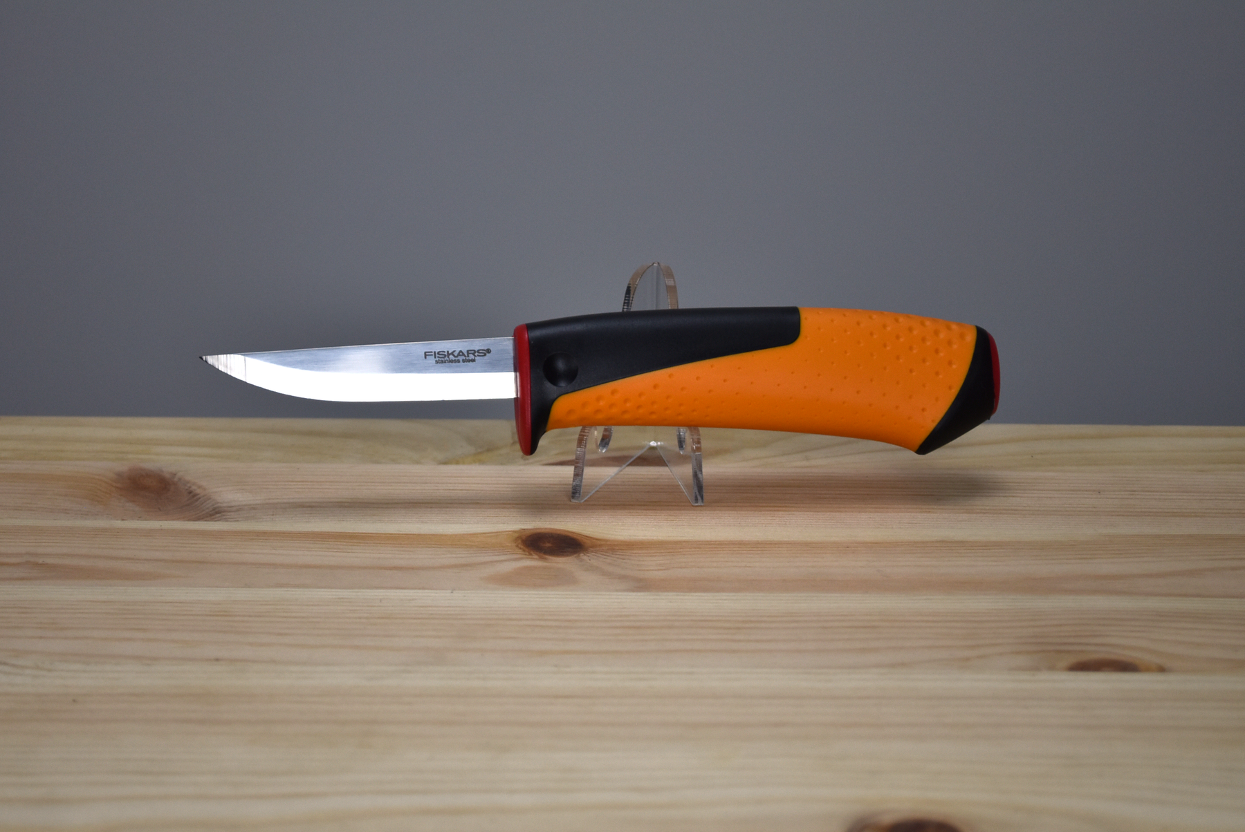 Fiskars Craftsman's knife with Sharpener - Thomas Tools