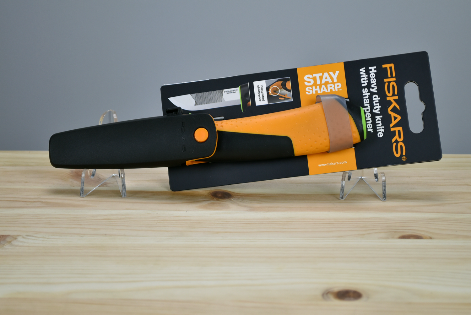 Fiskars Heavy Duty Knife